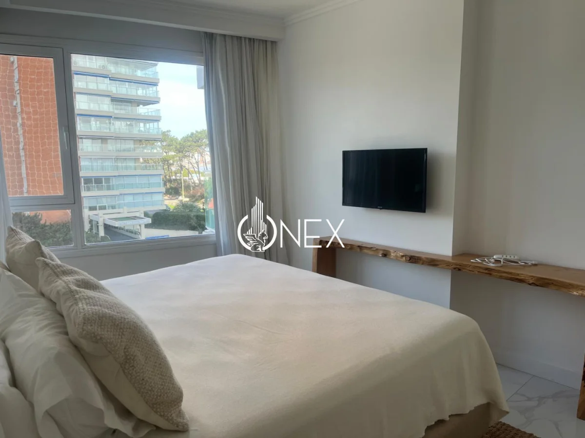 Apartamento en Playa Mansa, propiedad 266728 -Imagen 17