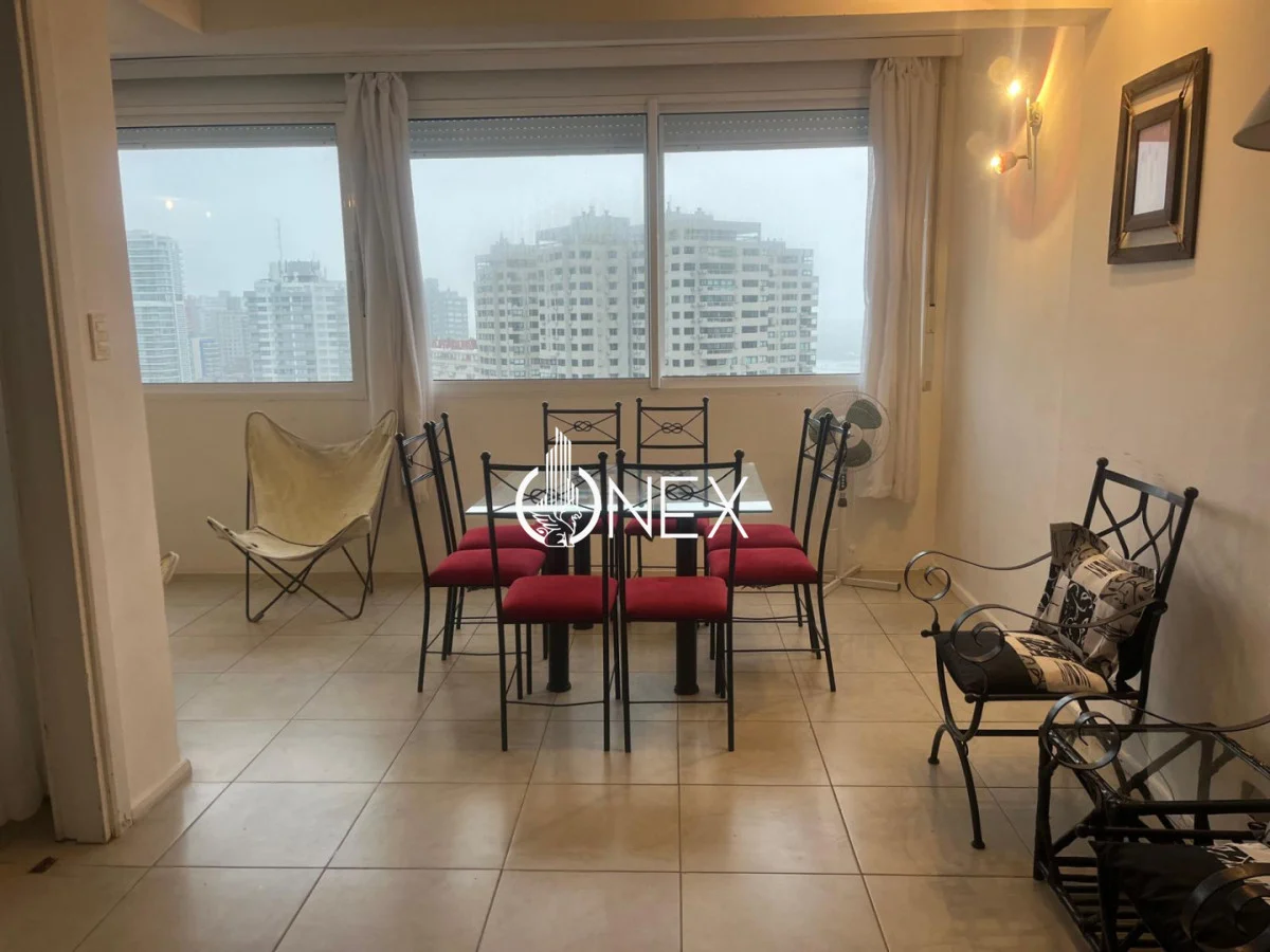 Apartamento en Playa Mansa, propiedad 266884 -Imagen 2