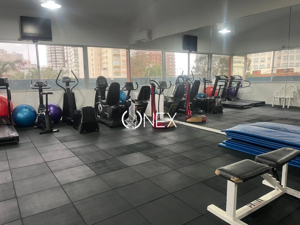 Apartamento en Playa Mansa, propiedad 266884 -Imagen 18