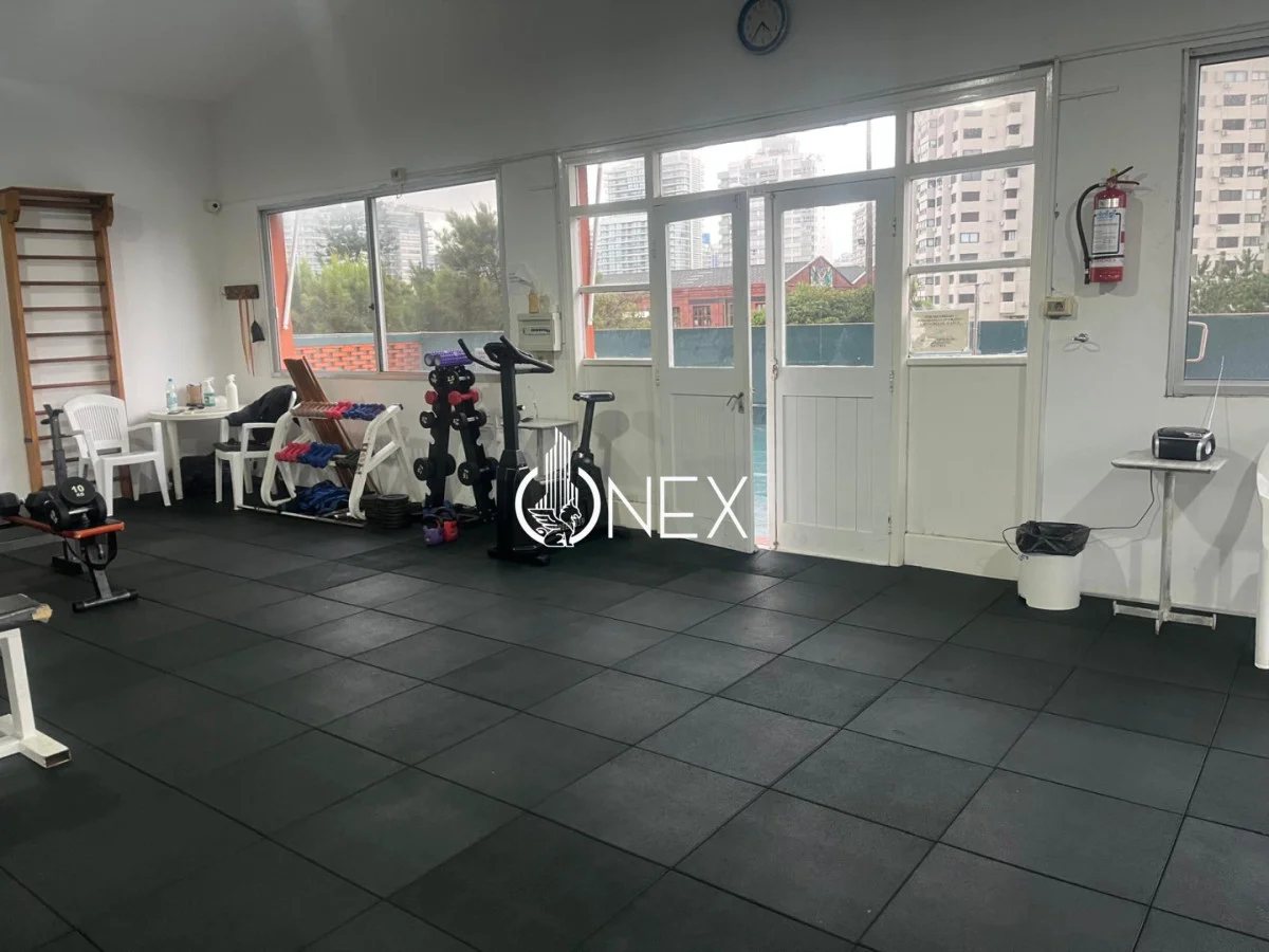 Apartamento en Playa Mansa, propiedad 266884 -Imagen 19