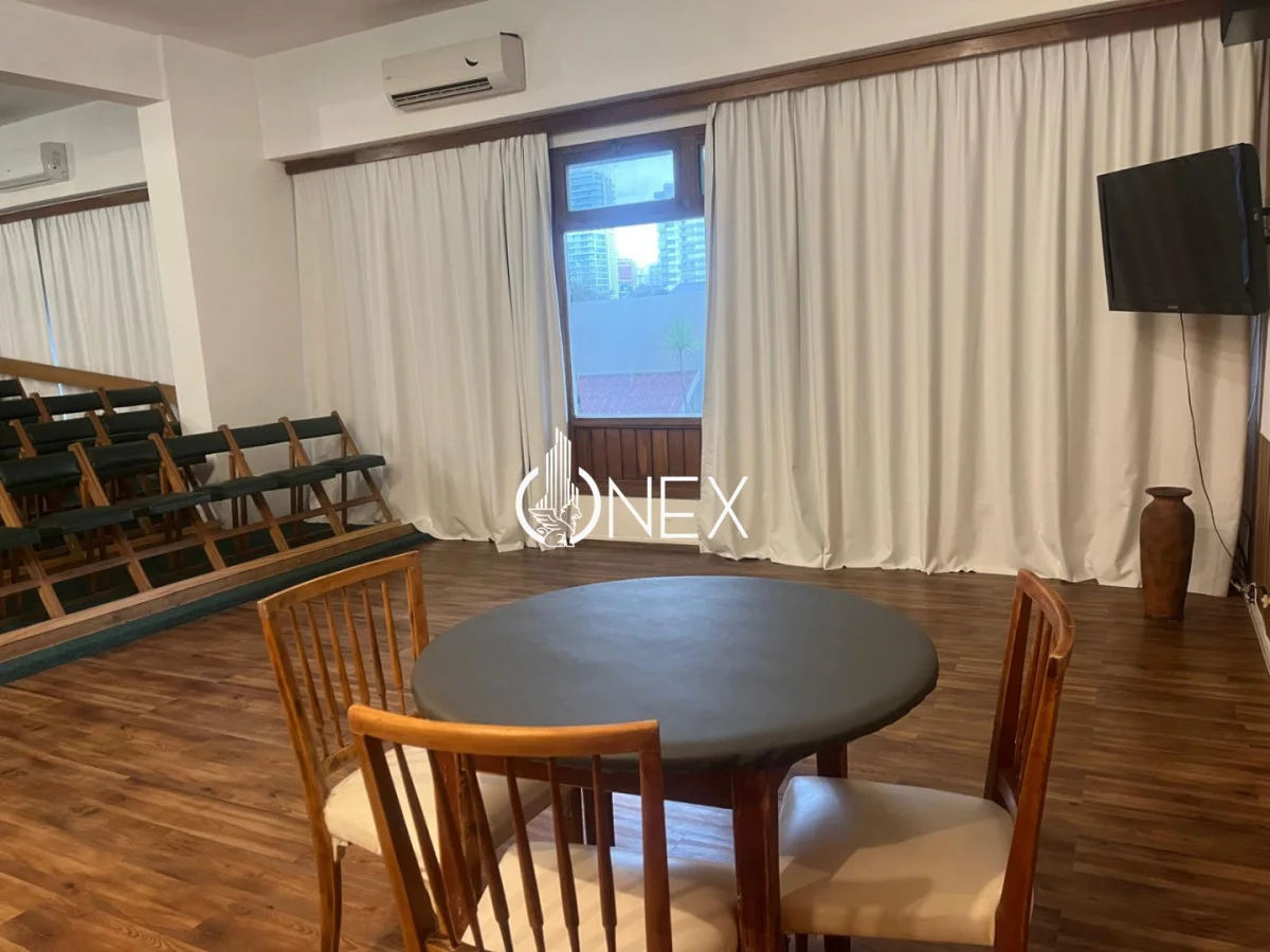 Apartamento en Playa Mansa, propiedad 266884 -Imagen 22