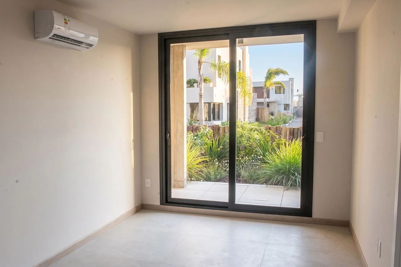 Apartamento en Carrasco, propiedad 266073 -Imagen 2