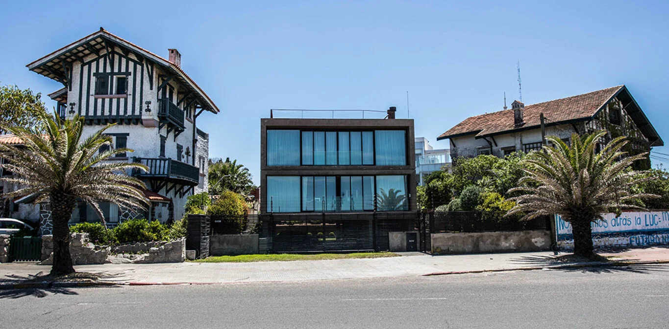 Edificio en Carrasco, propiedad 298960 -Imagen 1
