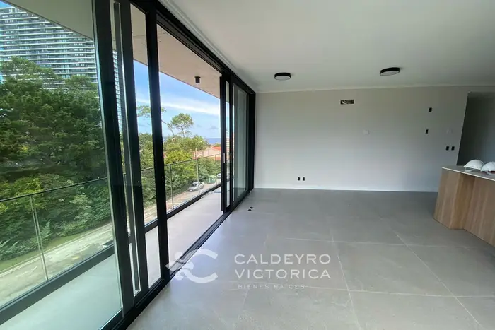 Venta Apartamento Playa Mansa 9737 Punta del Este