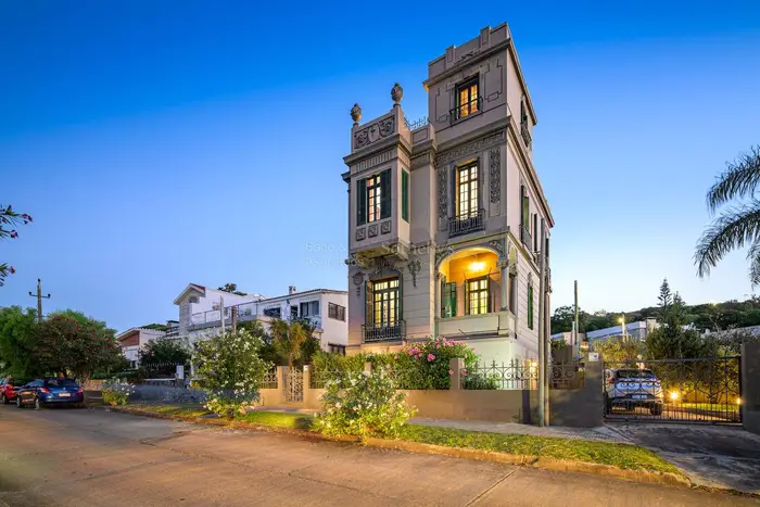 RESIDENCIA HISTÓRICA PIRIA 1912 | RESTAURACIÓN DE LUJO