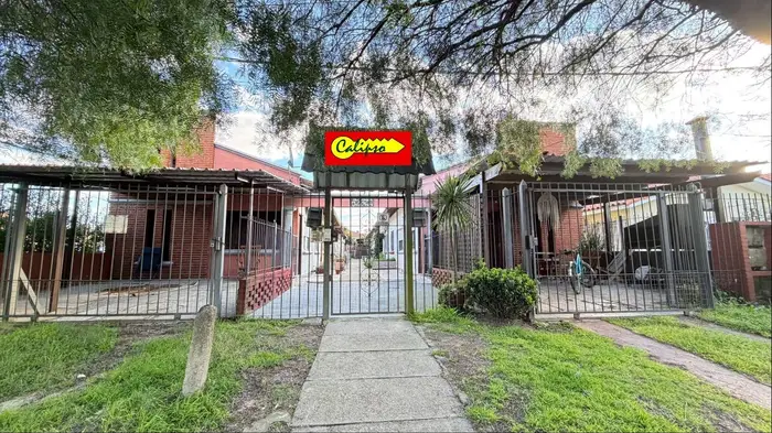 Alquiler Anual - Casa tipo apto de 2 dormitorios y medio- Atlántida