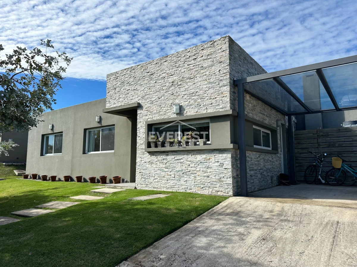 Casa en Altos de la Tahona, propiedad 261483 -Imagen 2
