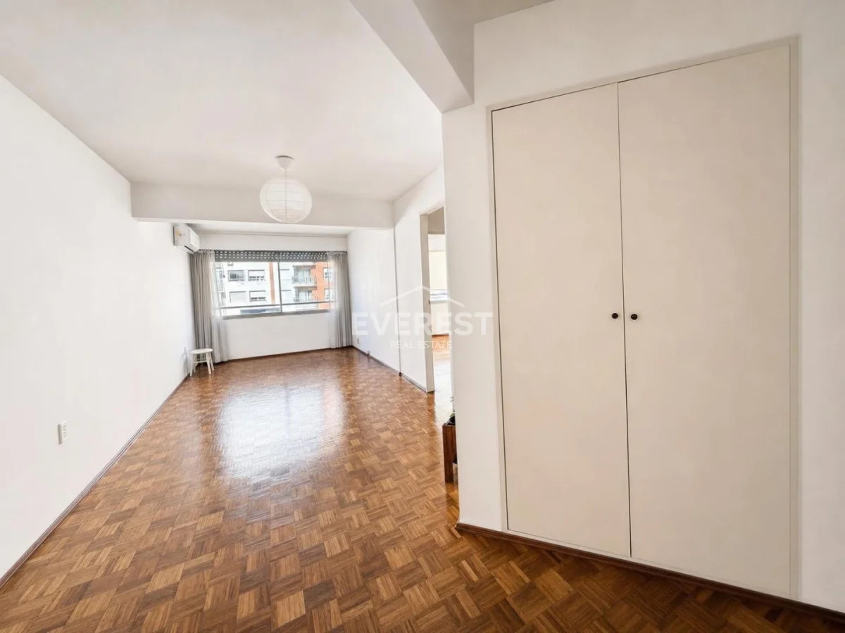 Apartamento en Tres Cruces, propiedad 295354 -Imagen 1