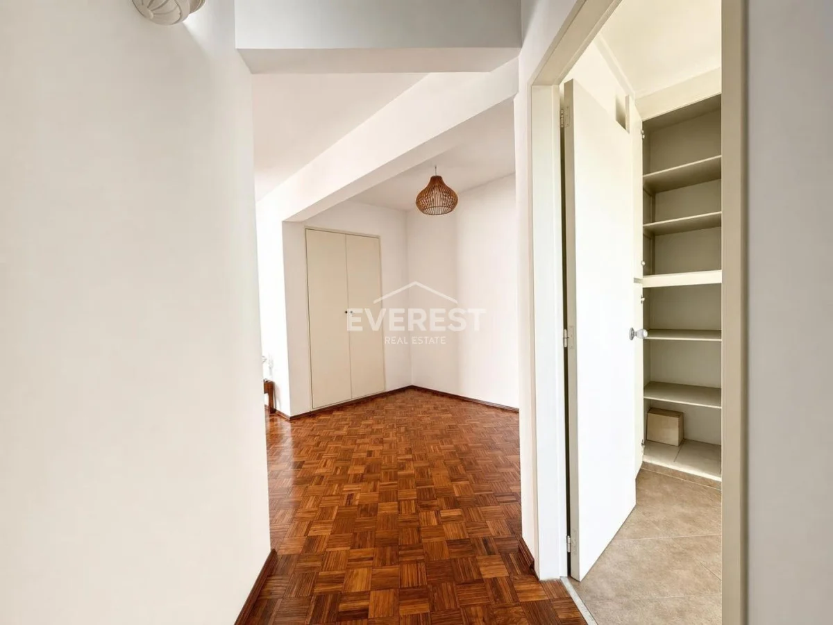 Apartamento en Tres Cruces, propiedad 295354 -Imagen 2