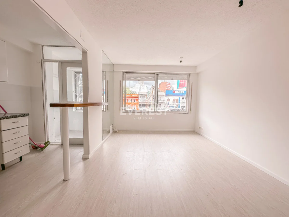 Apartamento en Tres Cruces, propiedad 301169 -Imagen 3