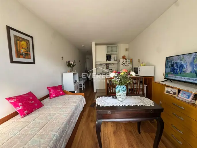 Venta con renta en Malvin Sur