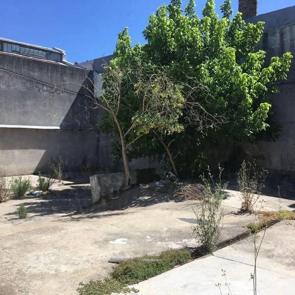 Casa en Tres Cruces, propiedad 57778 -Imagen 1