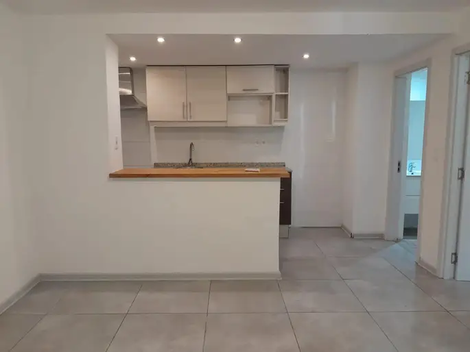 Venta De Apartamento En Palermo, 1 Dormitorio, A 200m del Mar C/Barbacoa