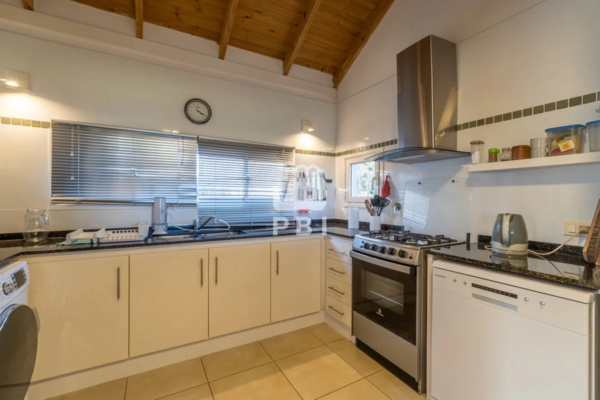 Casa en Solanas, propiedad 128282 -Imagen 11