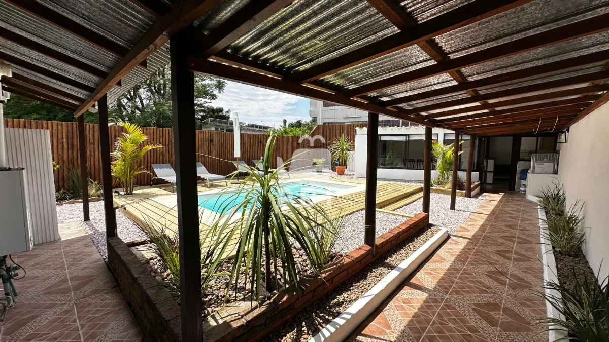 Casa en Solanas, propiedad 145321 -Imagen 1