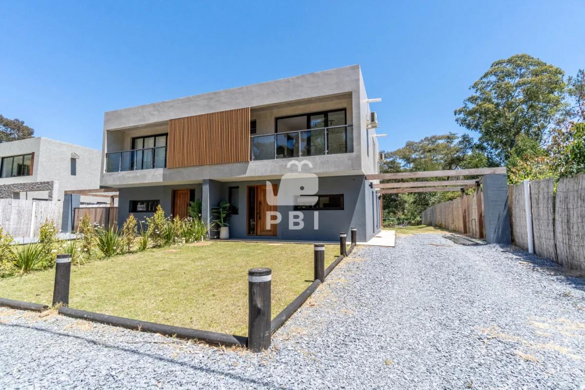 Casa en Solanas, propiedad 241267 -Imagen 1