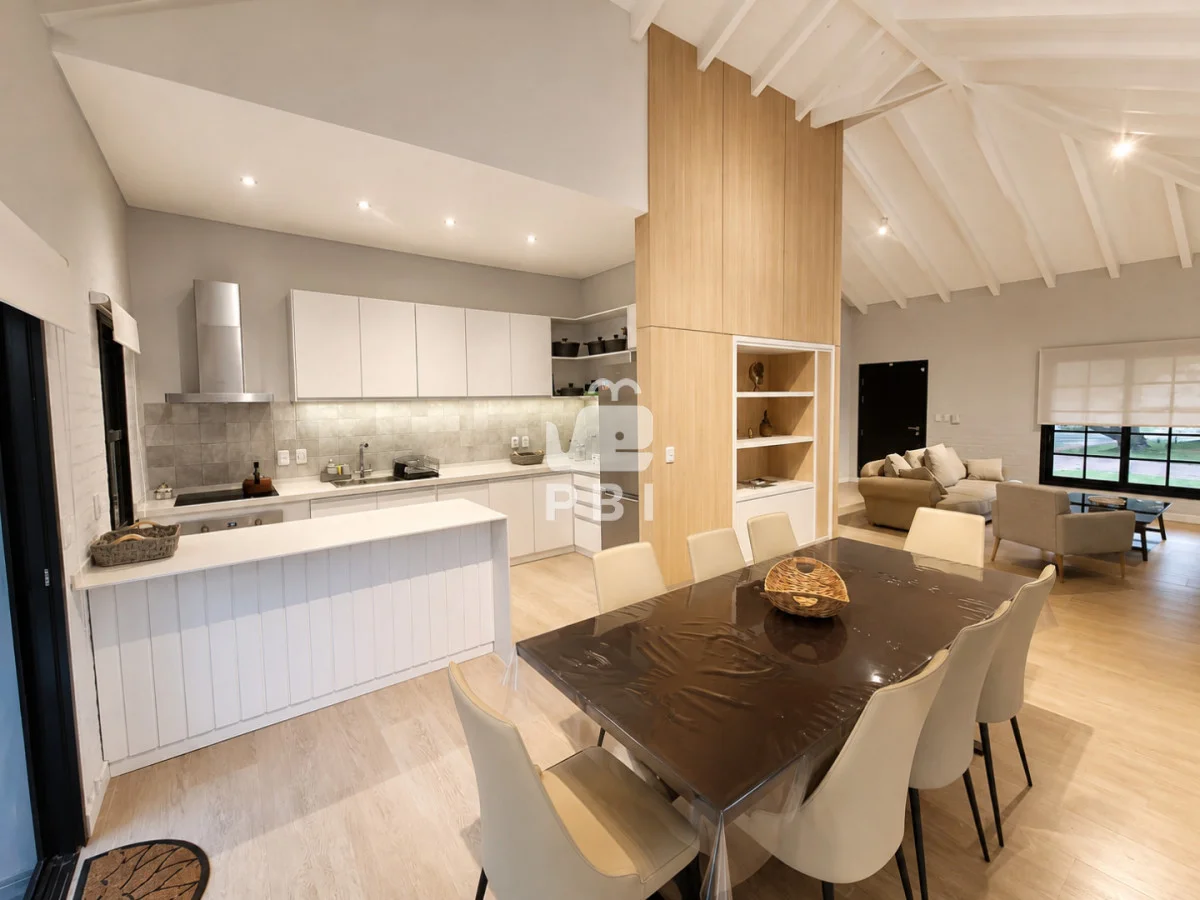 Casa en Punta Ballena, propiedad 294721 -Imagen 2