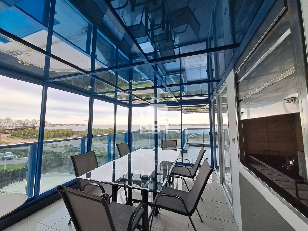 Apartamento en Playa Mansa, propiedad 62621 -Imagen 3