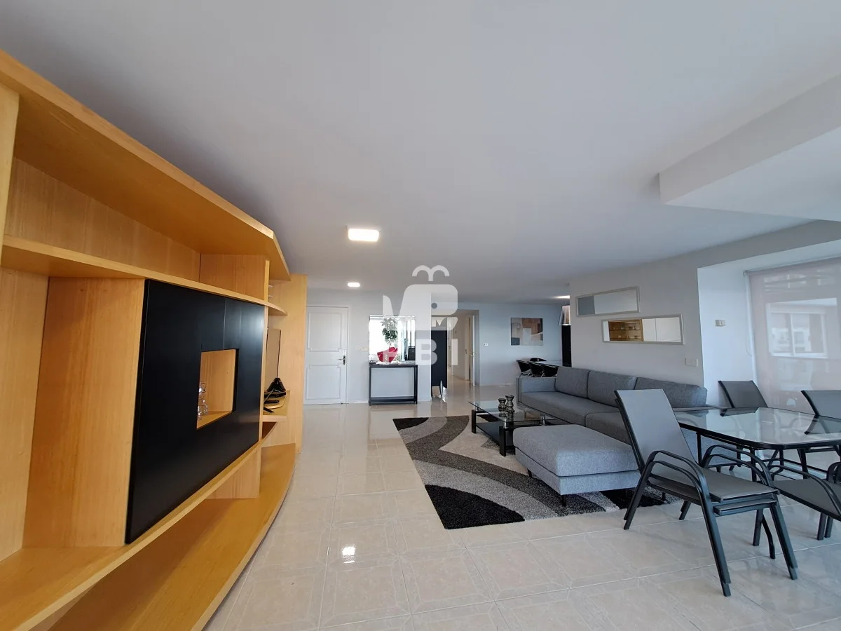 Apartamento en Playa Mansa, propiedad 62621 -Imagen 5