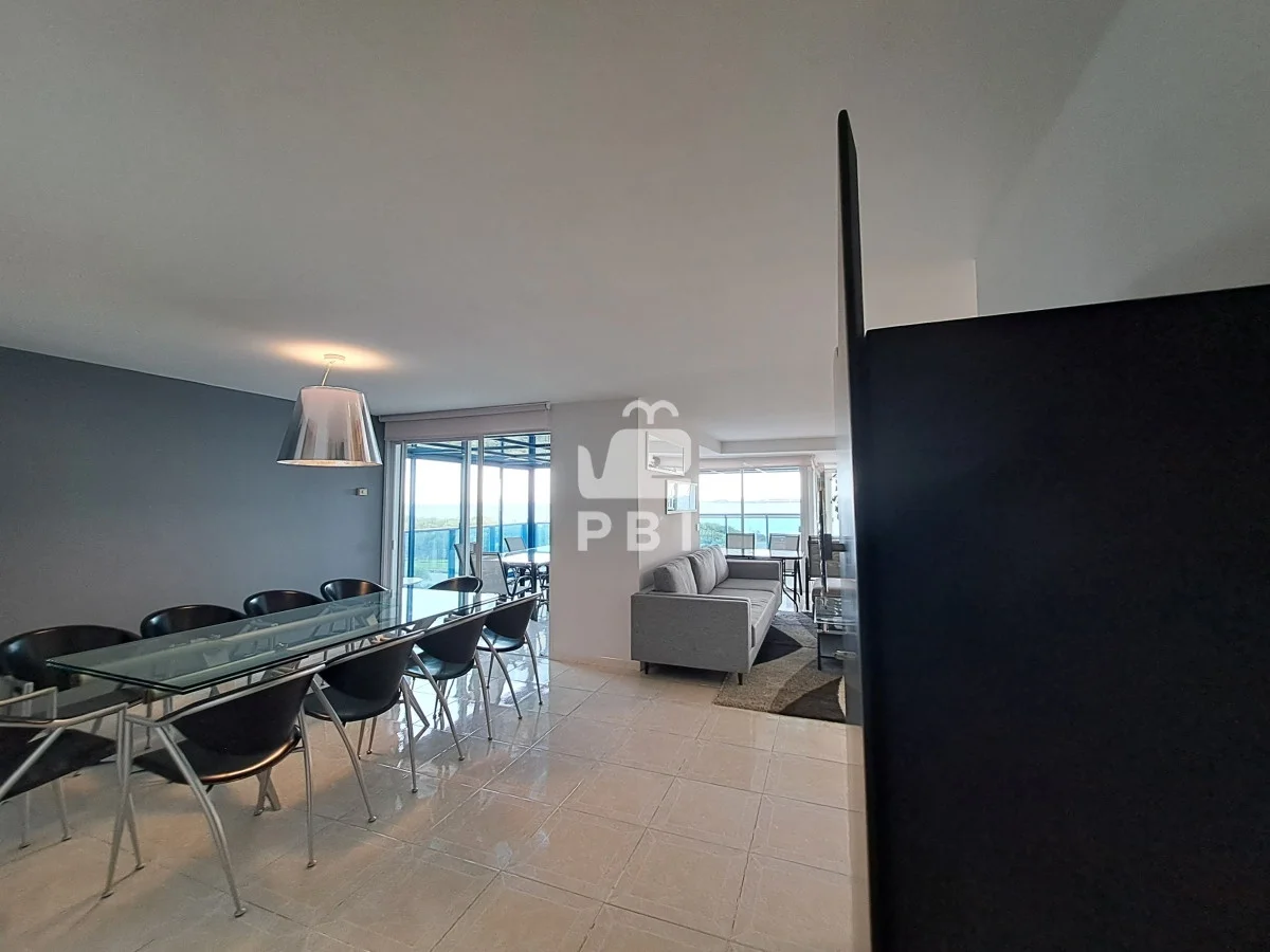 Apartamento en Playa Mansa, propiedad 62621 -Imagen 6