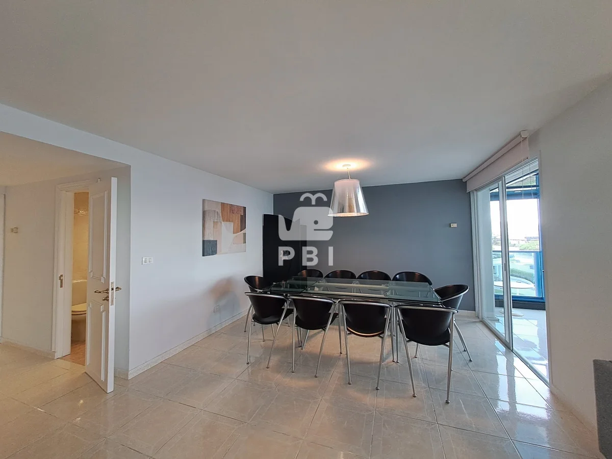 Apartamento en Playa Mansa, propiedad 62621 -Imagen 8