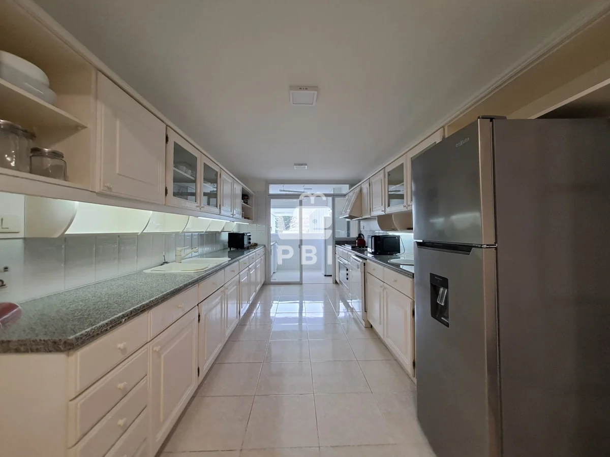 Apartamento en Playa Mansa, propiedad 62621 -Imagen 10