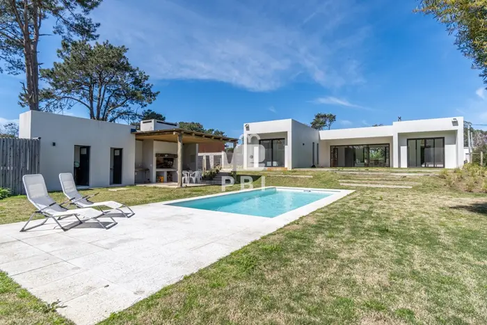 Casa 3 dormitorios en Piedas del Chileno, Maldonado - Ref : PBI14018