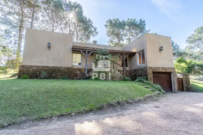 Casa 2 DORMITORIOS en Club del Lago, Punta Ballena - Ref : PBI1902