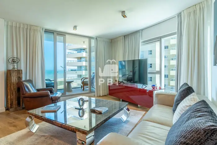 Residencia Premium en la Brava con Vistas Inigualables - Trump Tower - Ref : PBI15471