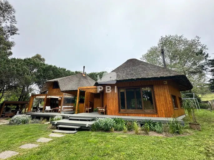 Casa 3 DORMITORIOS en Camino Lussich, Maldonado - Ref : PBI14106