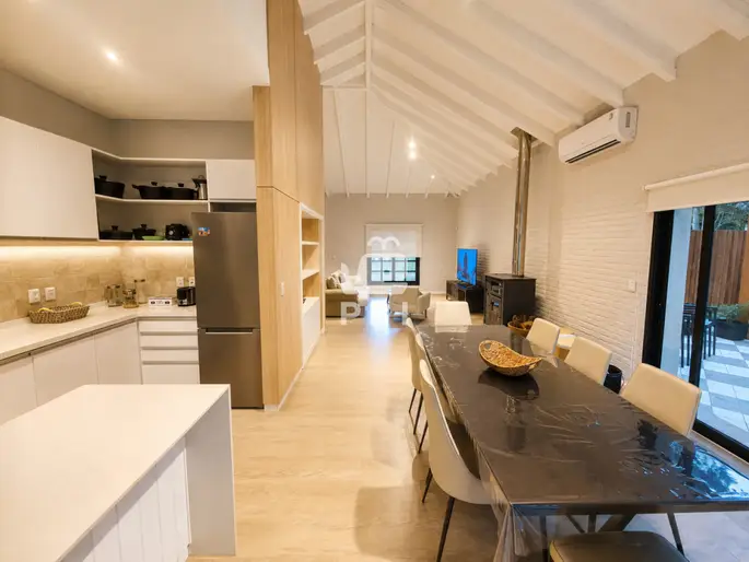 Casa en venta en Club del Lago, Punta Ballena - Ref : PBI16083