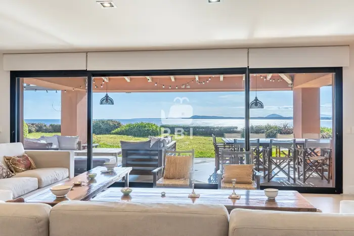 Apartamento de 4 dormitorios en Punta Ballena - Cala Del Sol - Ref : PBI660
