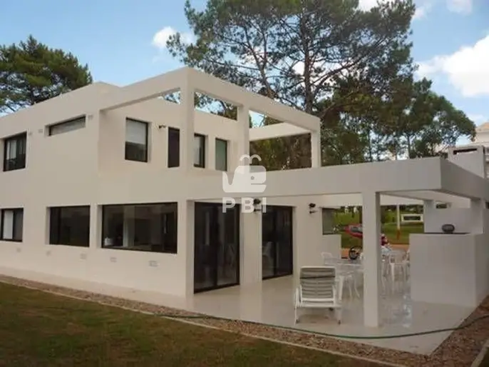 Casa en venta Solanas Country 3 dormitorios - Ref : PBI14