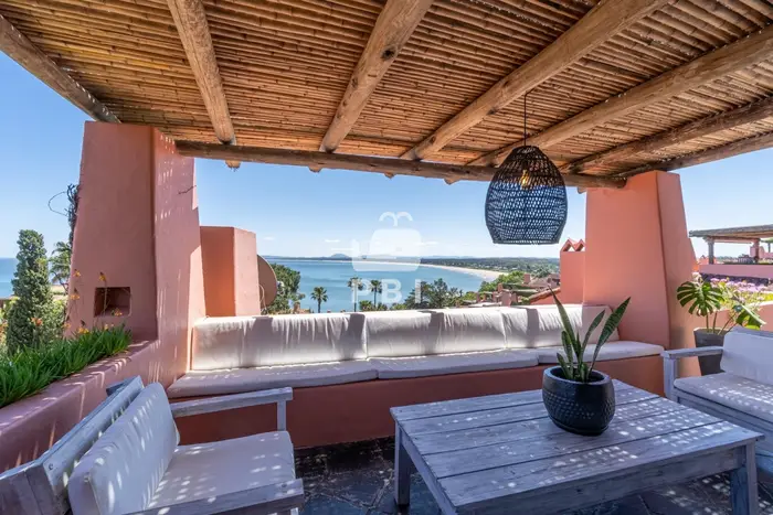 Apartamento 4 DORMITORIOS en Lomo de la Ballena, Punta Ballena -  Marina del Este - Ref : PBI2904