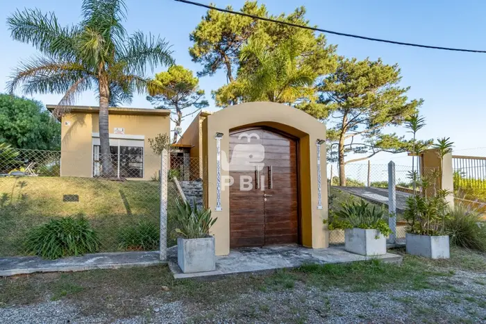 Casa 3 DORMITORIOS en Club del Lago, Punta Ballena - Ref : PBI2642