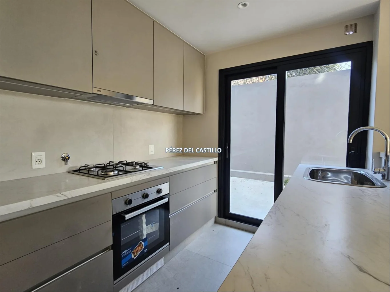 Apartamento en Carrasco Norte, propiedad 294234 -Imagen 3