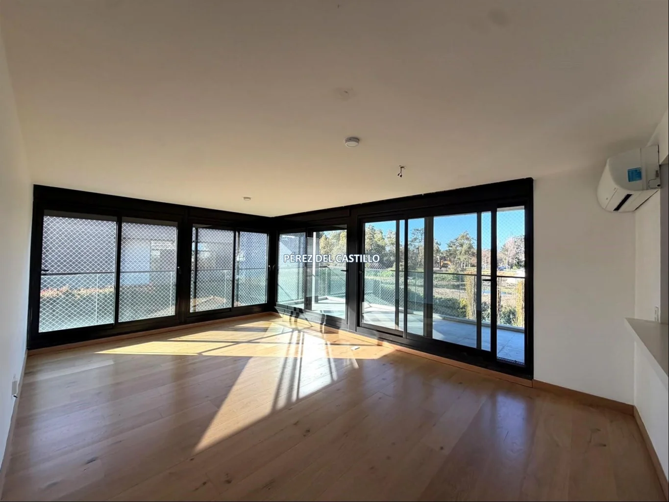 Apartamento en Jardines de Carrasco, propiedad 301372 -Imagen 1