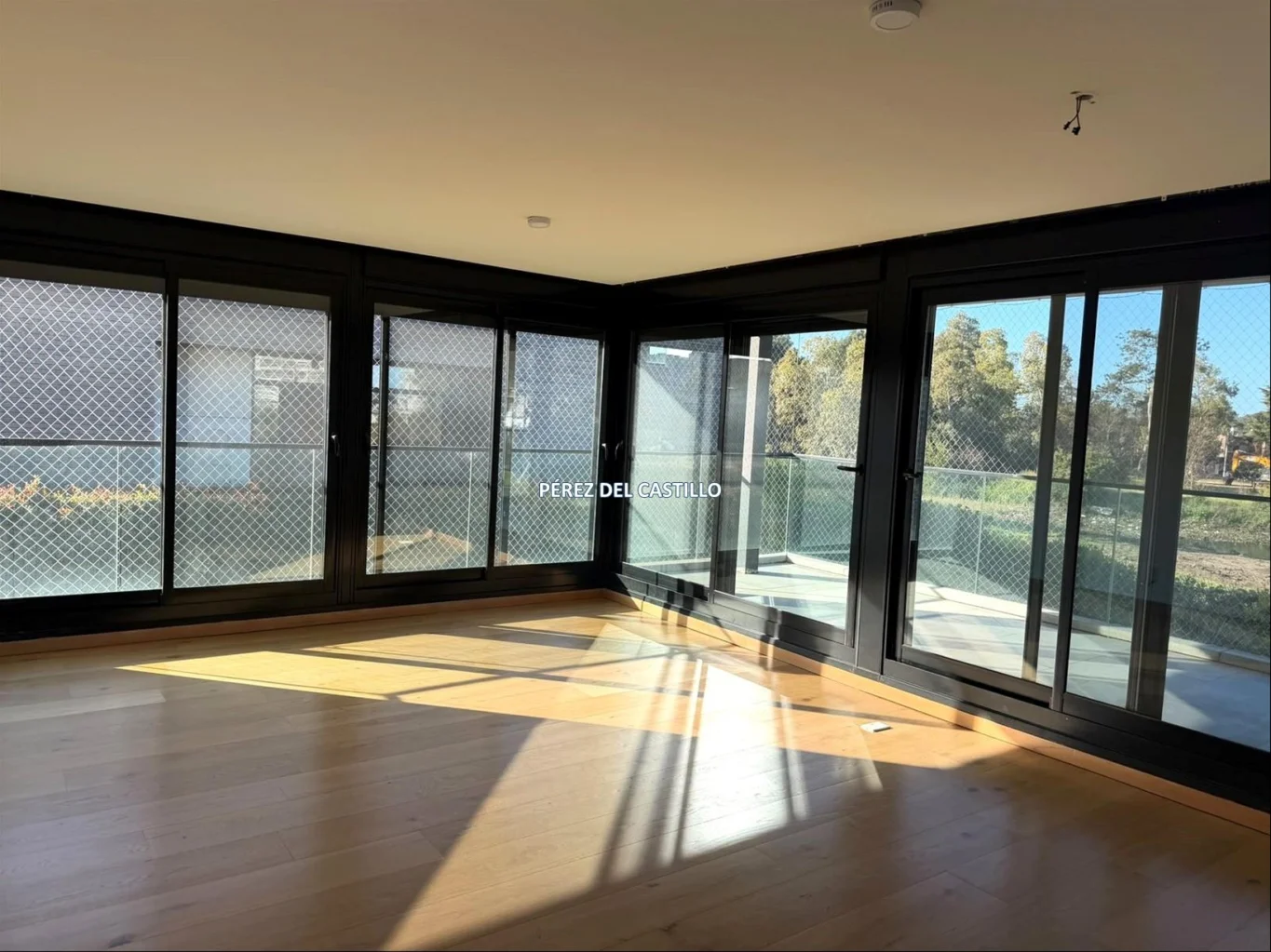 Apartamento en Jardines de Carrasco, propiedad 301372 -Imagen 2