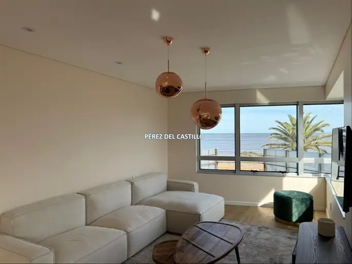 Venta Apartamento Carrasco 2 Dormitorios 2 Baños Garaje