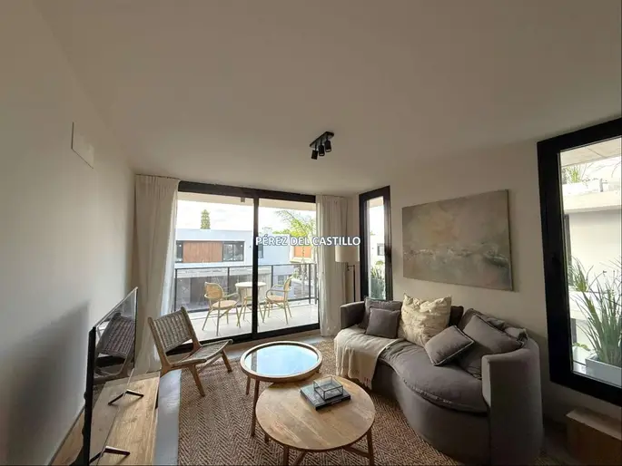 Alquiler Apartamento Carrasco 1 Dormitorio 1 Baño Garaje
