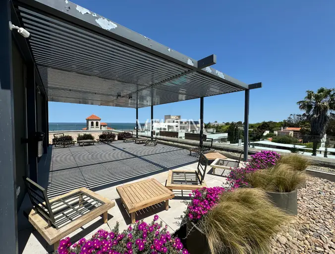 Amplia oficina en SMART Riviera