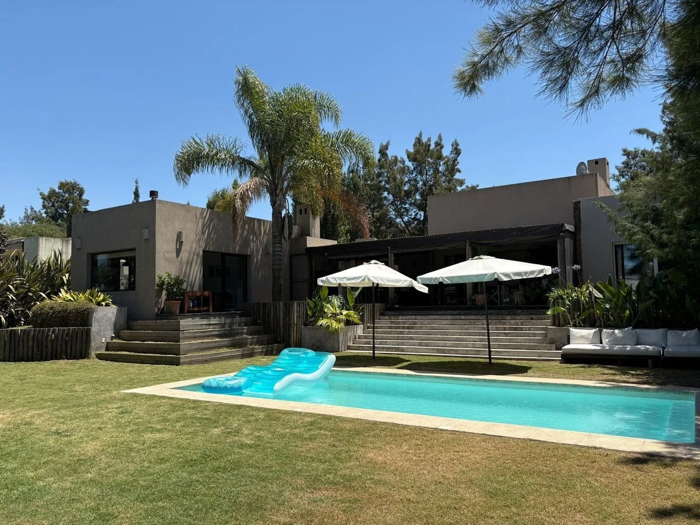 Casa en Altos de la Tahona, propiedad 277205 -Imagen 1