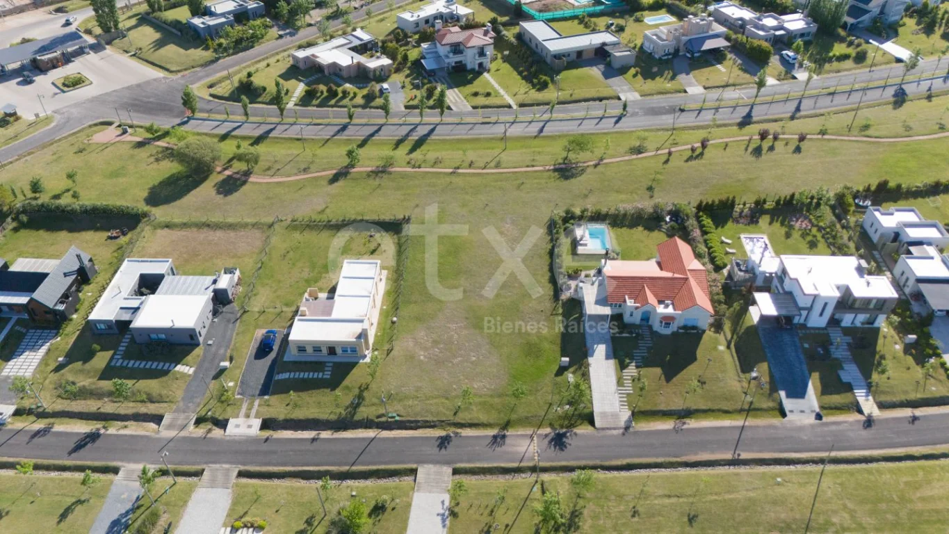 Terreno en Barrios Privados, propiedad 233407 -Imagen 2