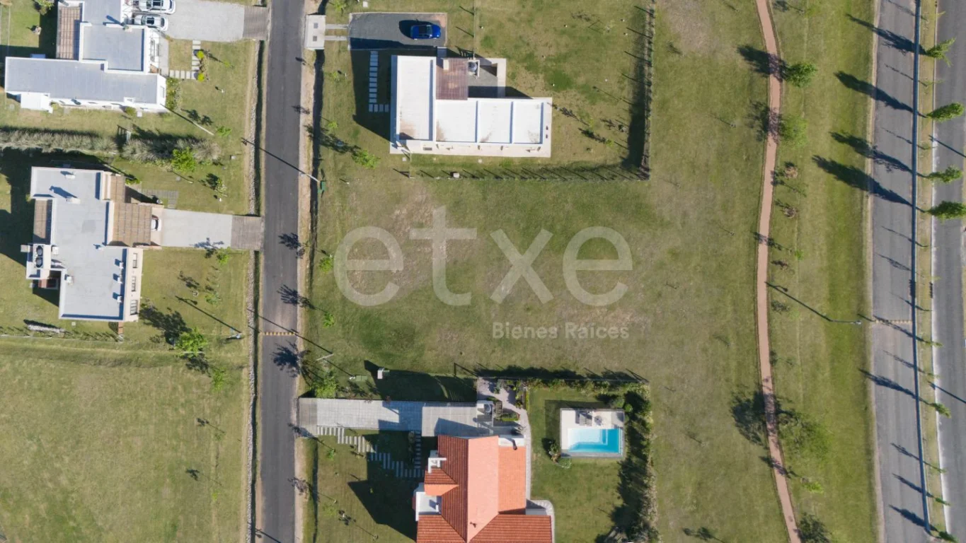 Terreno en Barrios Privados, propiedad 233407 -Imagen 3