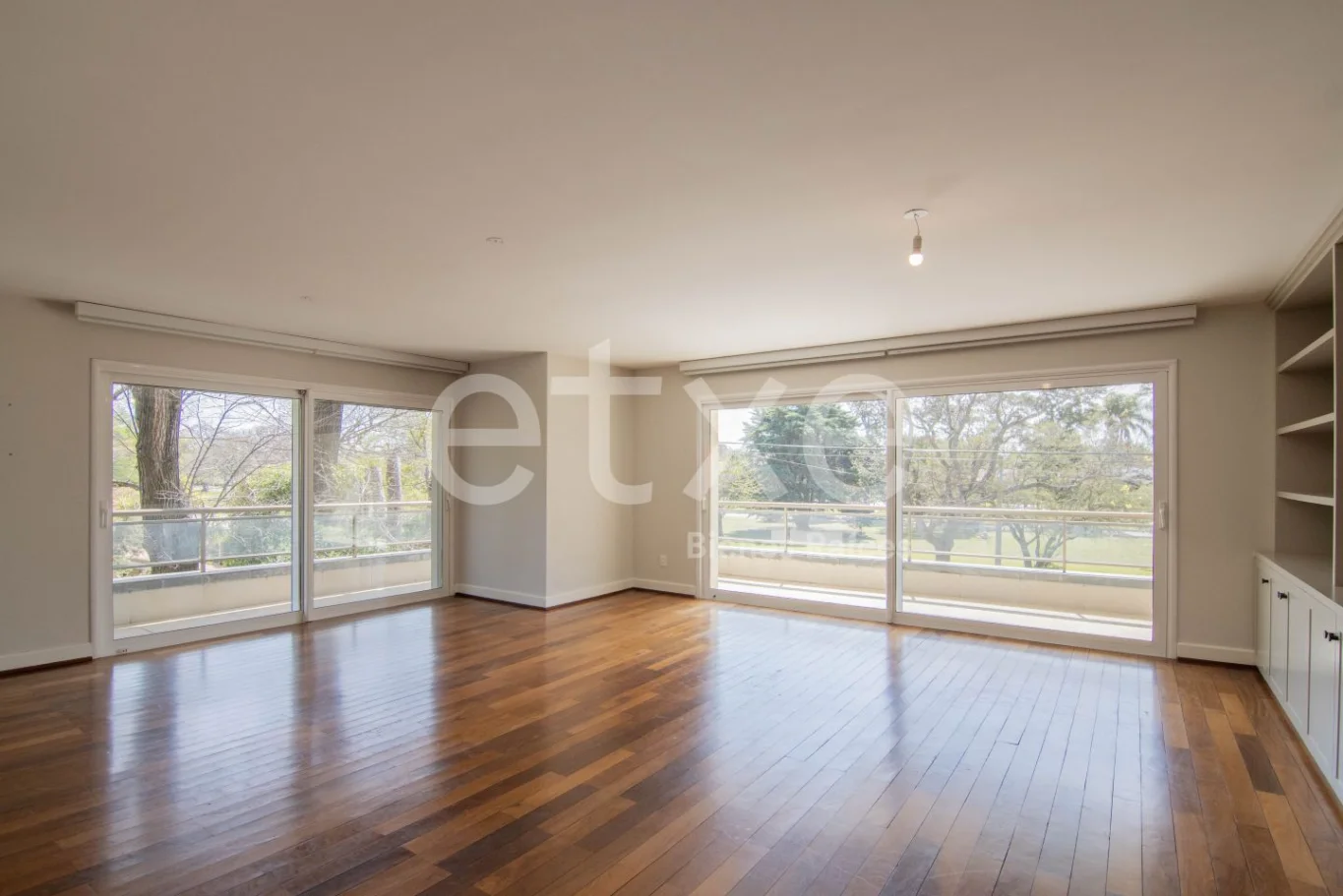 Apartamento en Carrasco, propiedad 300602 -Imagen 1