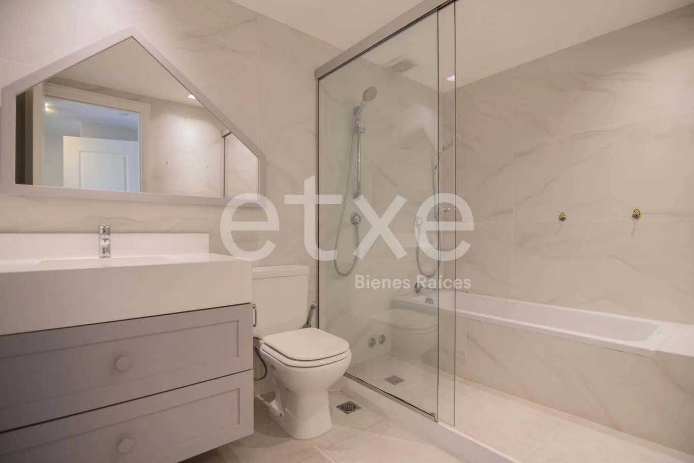 Apartamento en Carrasco, propiedad 300602 -Imagen 22