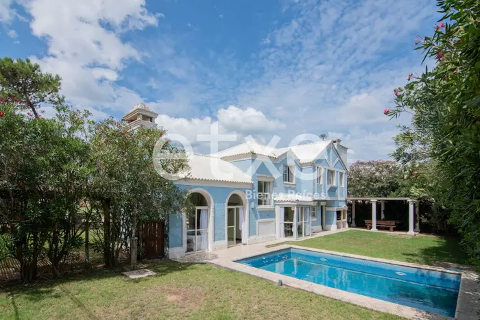 Casa en Venta Montoya a media cuadra del mar