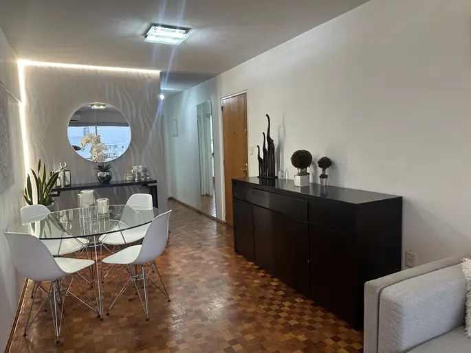 Apartamento en venta c/ cochera en Pocitos