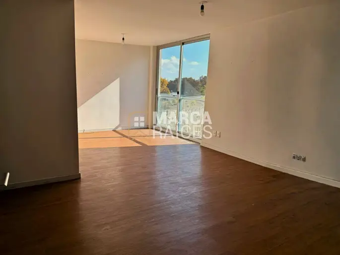 Venta Apartamento 2 Dormitorios Garage Centro Montevideo