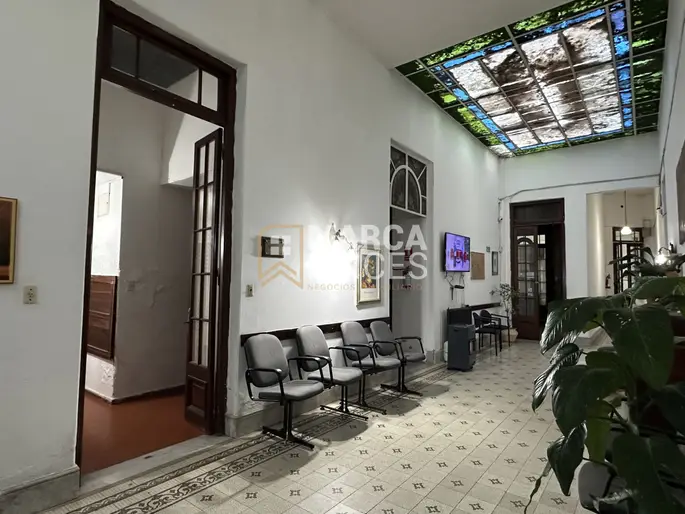 Oficinas en Alquiler Dentro de Centro de Salud en Parque Rodó | Durazno y Blanes